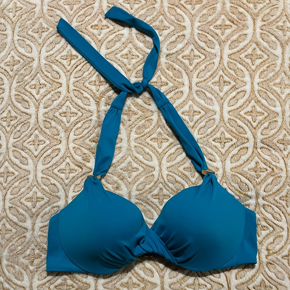 Victoria’s Secret bikini top